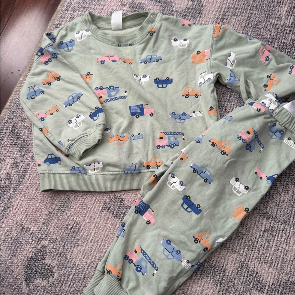 H&M toddler car sweatsuit set - Picture 3 of 5